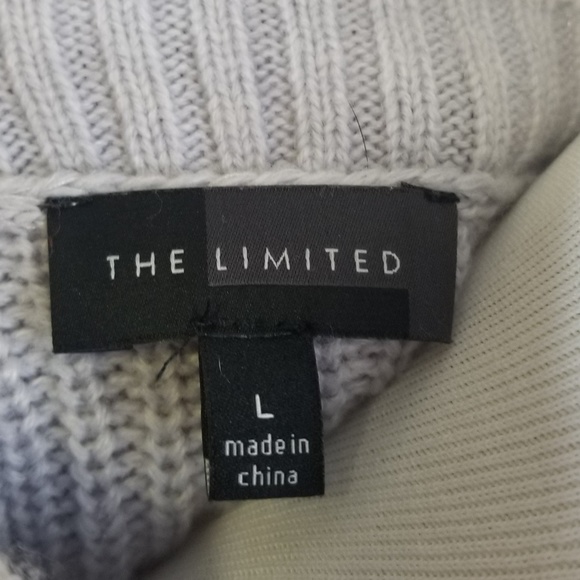 Limited lavender sweater crew neck size L - Picture 3 of 3